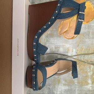 Blue wedge sandal